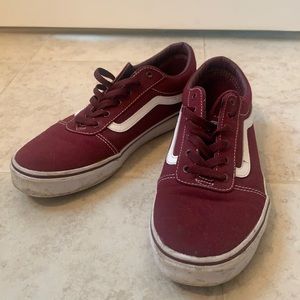 Vans off the wall maroon